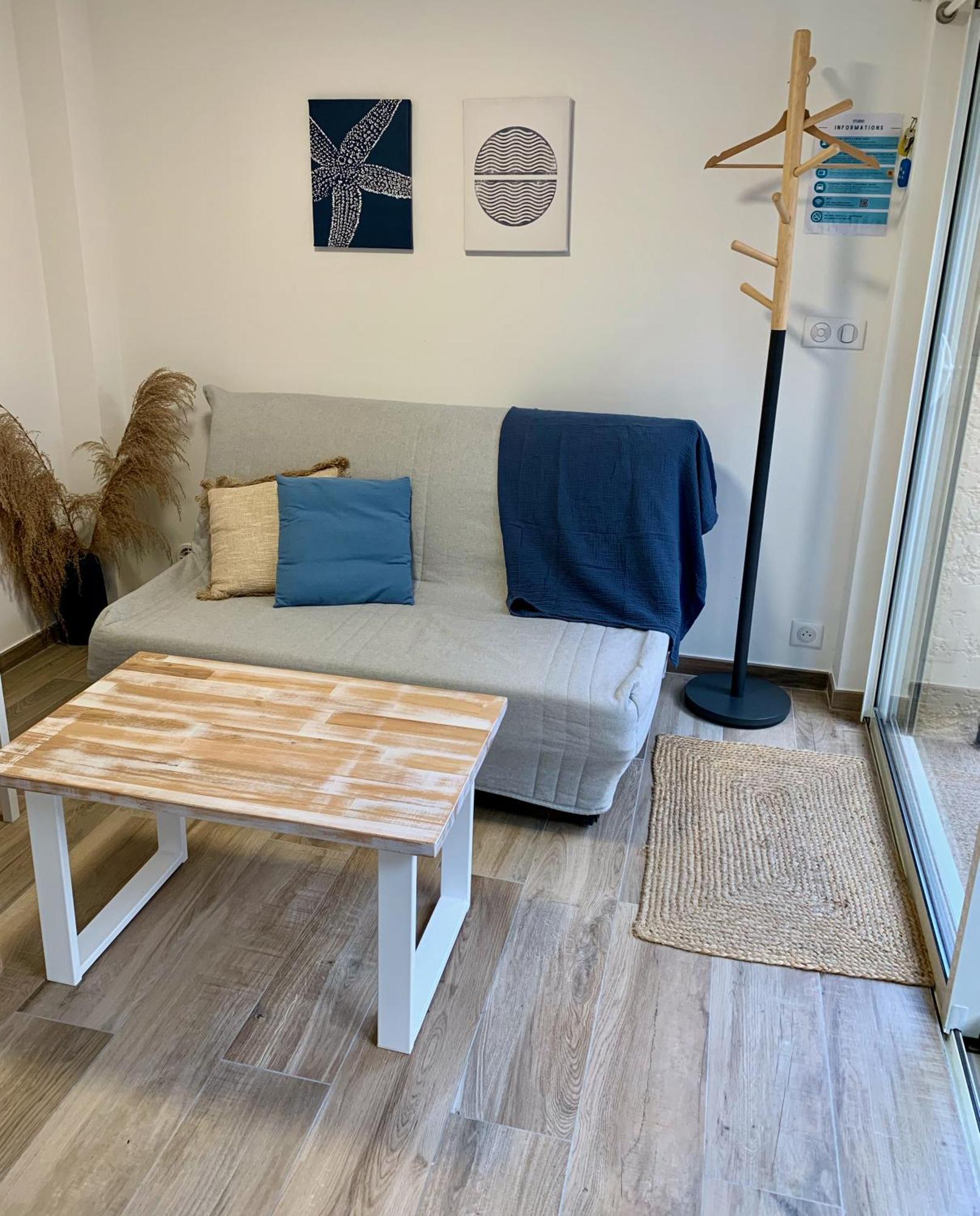 Studio With Private Car Park And Air Con Valbonne Εξωτερικό φωτογραφία
