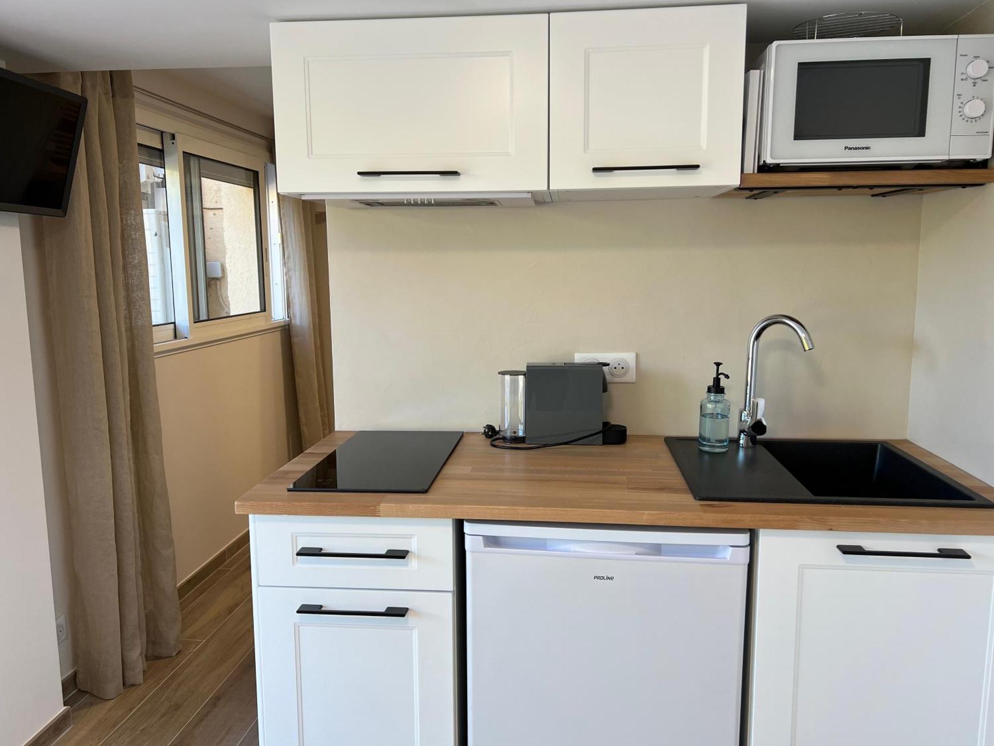 Studio With Private Car Park And Air Con Valbonne Εξωτερικό φωτογραφία